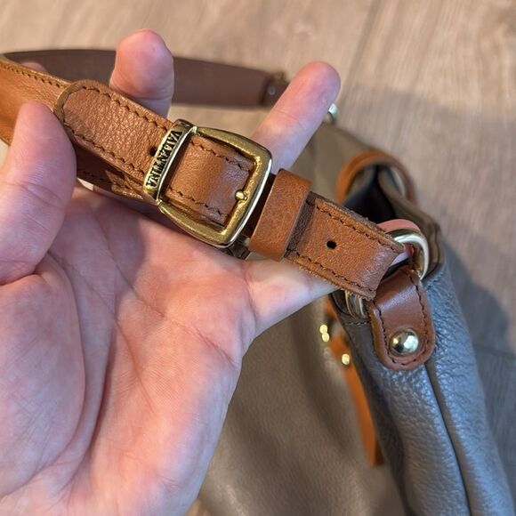 VALENTINA ITALIAN MADE PEBBLED LEATHER GRAY AND TAN BUCKET SHOULDER BAG EUC - Picture 7 of 16